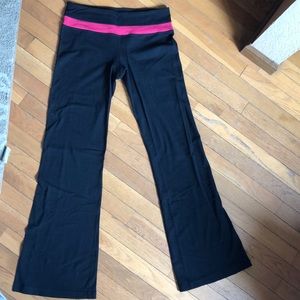 Lululemon yoga pants